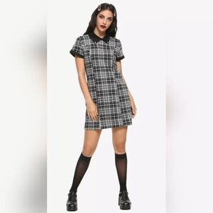 Hot Topic | Plaid Black and White With Skull Pins Collared Dress M
